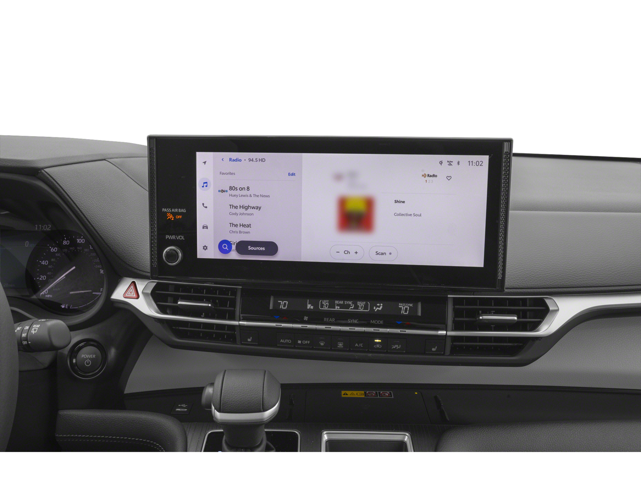 2025 Toyota Sienna XLE 8-Passenger