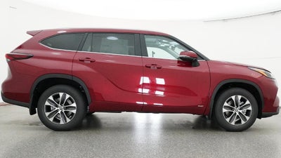 2026 Toyota Highlander Hybrid Hybrid XLE