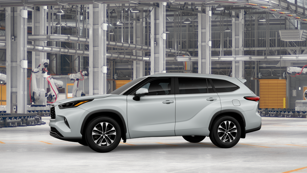 2026 Toyota Highlander XLE
