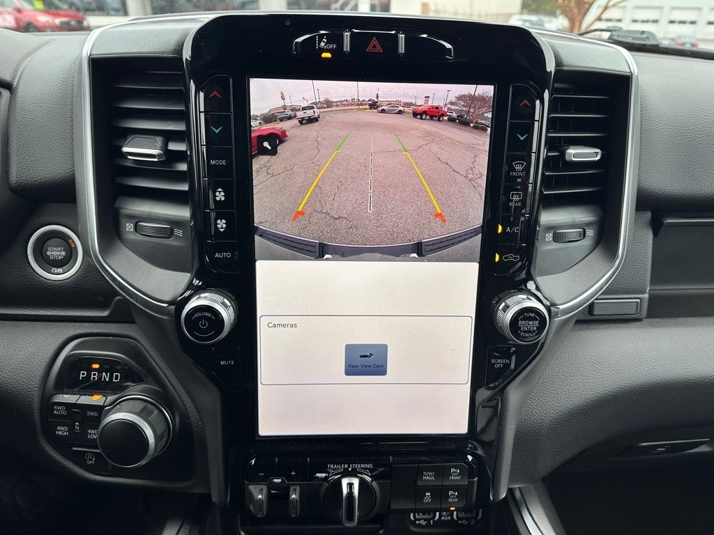 2024 RAM 1500 Big Horn/Lone Star