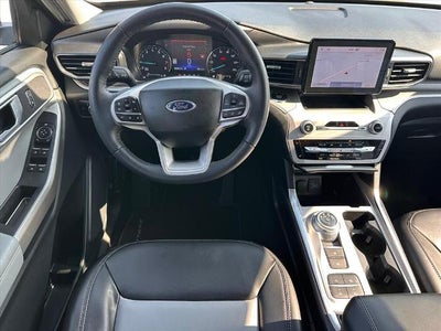 2024 Ford Explorer XLT