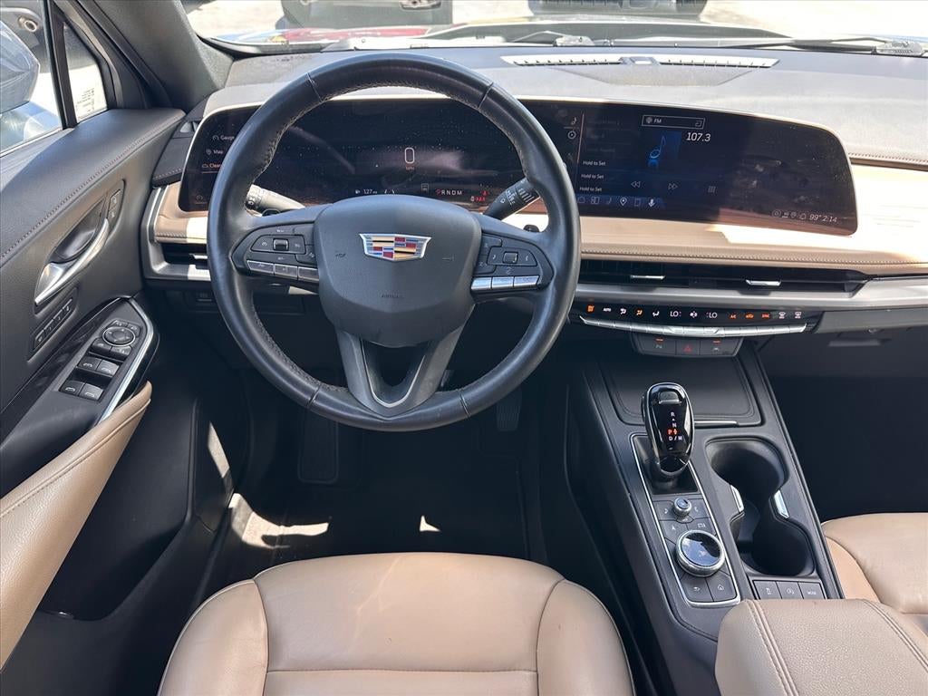 2025 Cadillac XT4 Premium Luxury