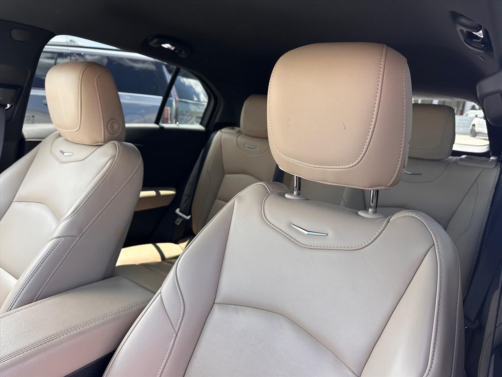 2025 Cadillac XT4 Premium Luxury