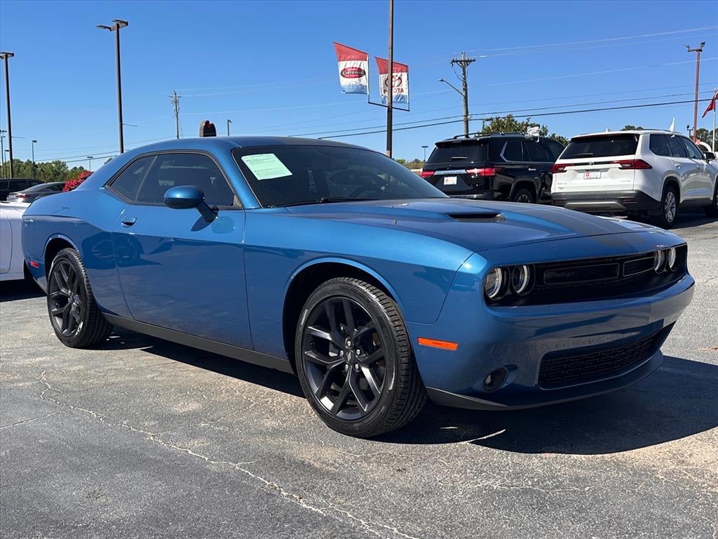 2022 Dodge Challenger SXT