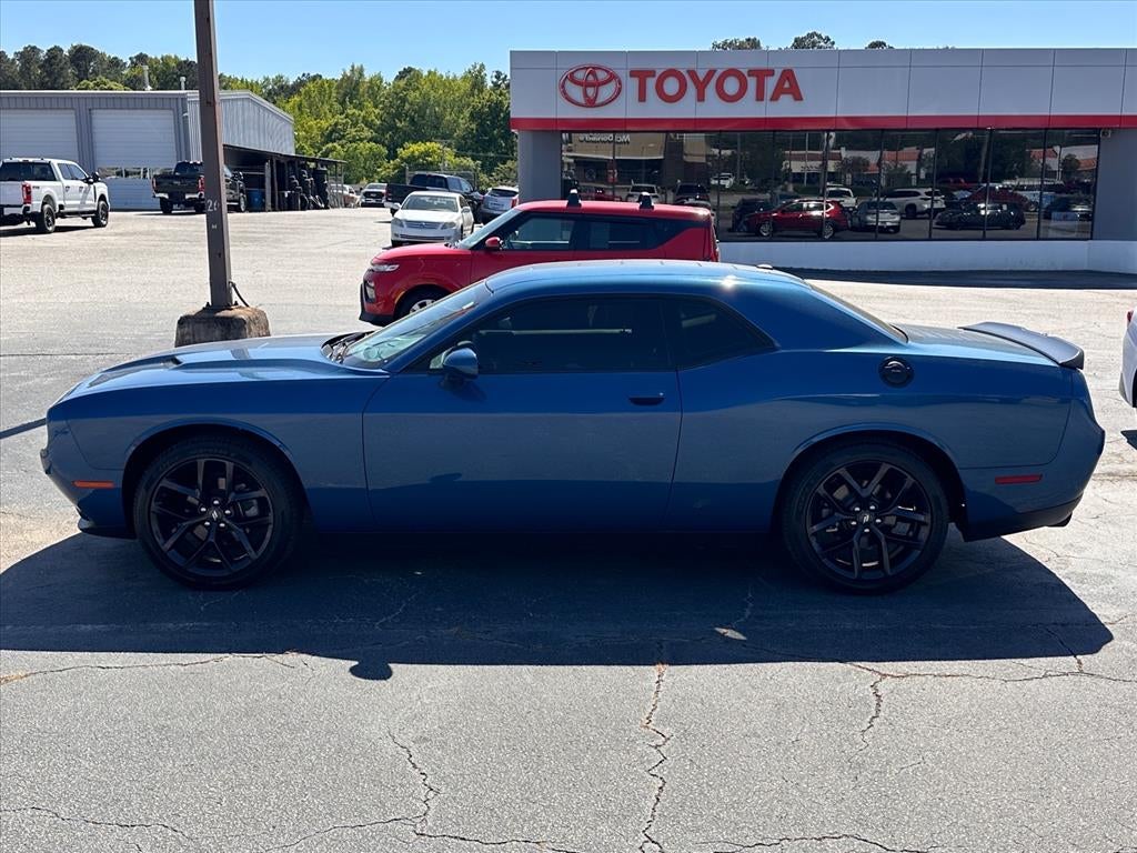 2022 Dodge Challenger SXT