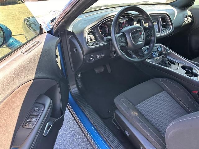 2022 Dodge Challenger SXT