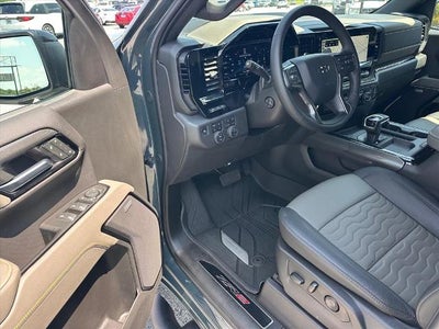 2025 Chevrolet Silverado 1500 ZR2