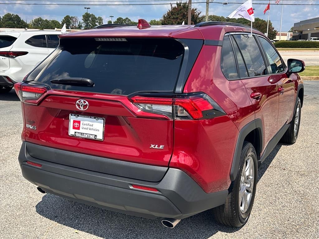 2025 Toyota RAV4 XLE