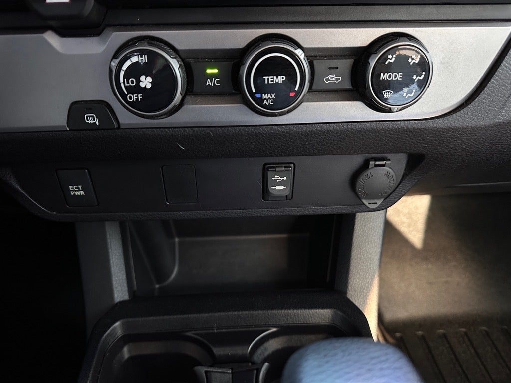 2017 Toyota Tacoma SR5