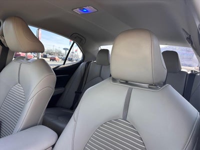 2020 Toyota Camry SE