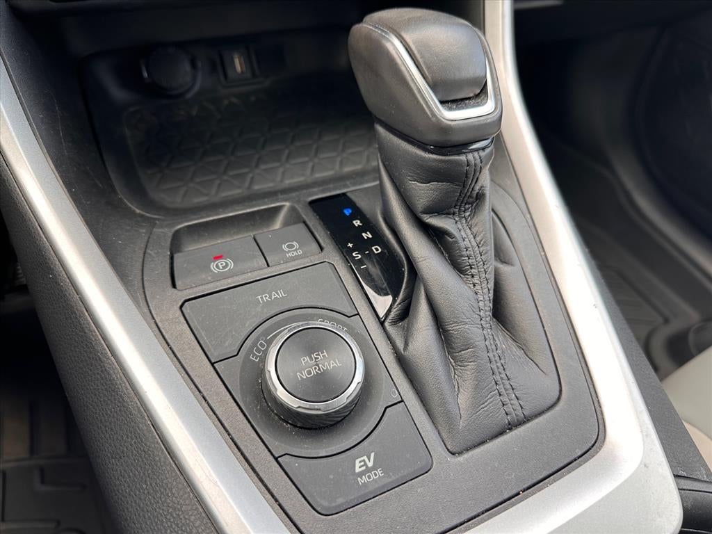 2021 Toyota RAV4 Hybrid XLE Premium