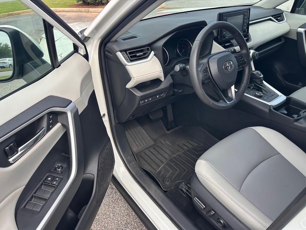 2021 Toyota RAV4 Hybrid XLE Premium