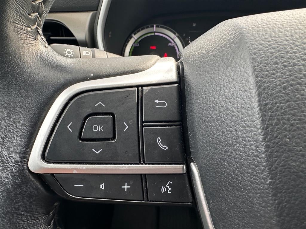2024 Toyota Highlander Hybrid XLE