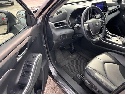 2024 Toyota Highlander Hybrid XLE