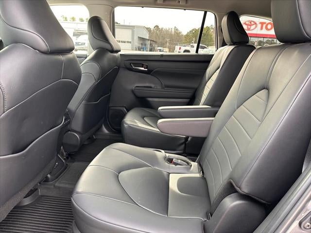 2024 Toyota Highlander Hybrid XLE