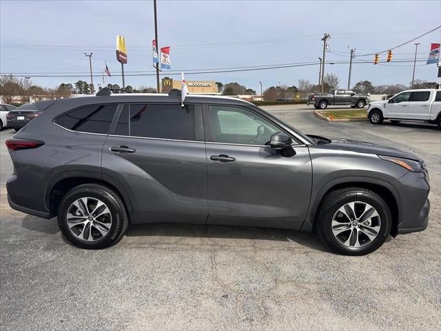 2024 Toyota Highlander Hybrid XLE