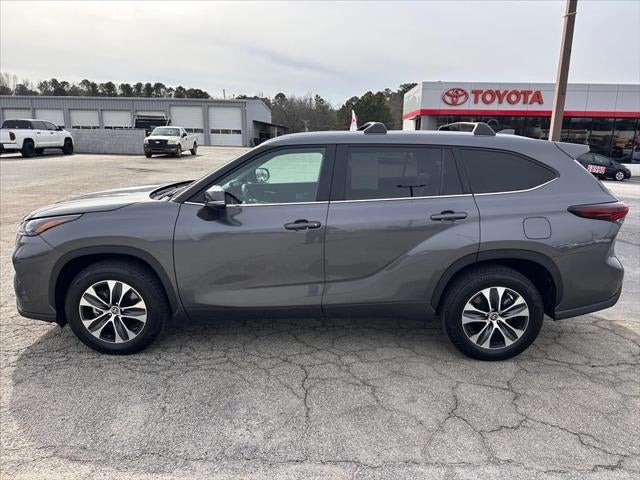 2024 Toyota Highlander Hybrid XLE