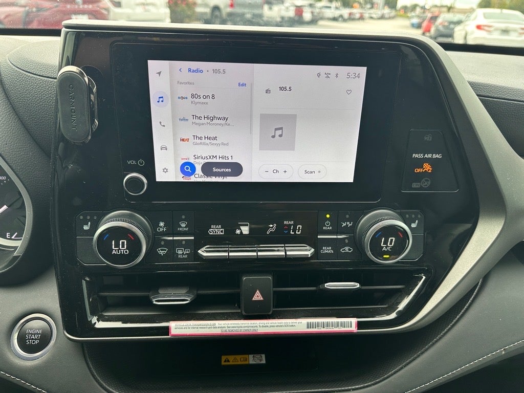 2024 Toyota Highlander XLE