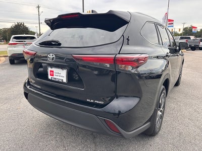 2024 Toyota Highlander XLE