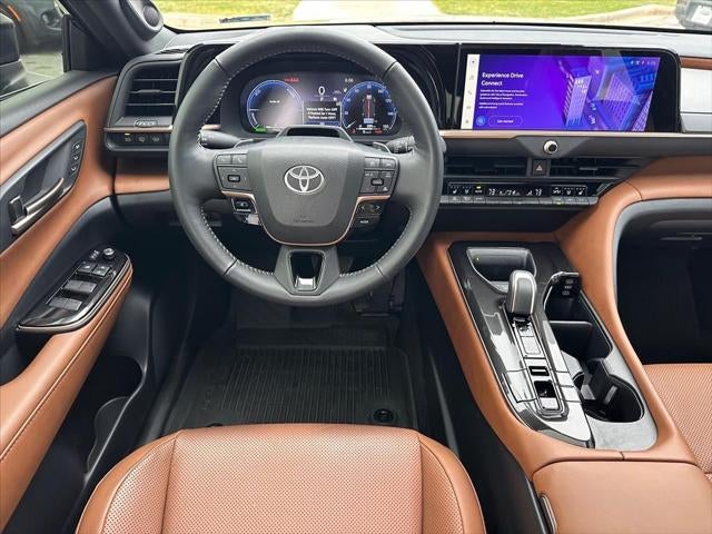 2025 Toyota Crown Signia Limited