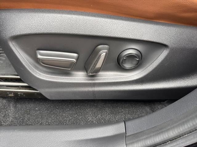 2025 Toyota Crown Signia Limited