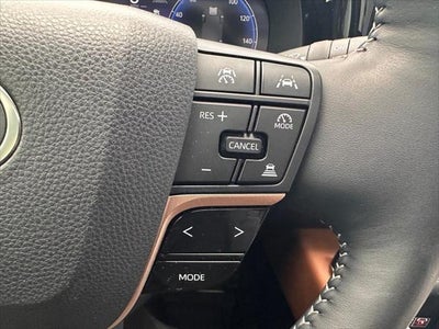 2025 Toyota Crown Signia Limited