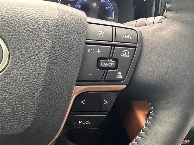 2025 Toyota Crown Signia Limited