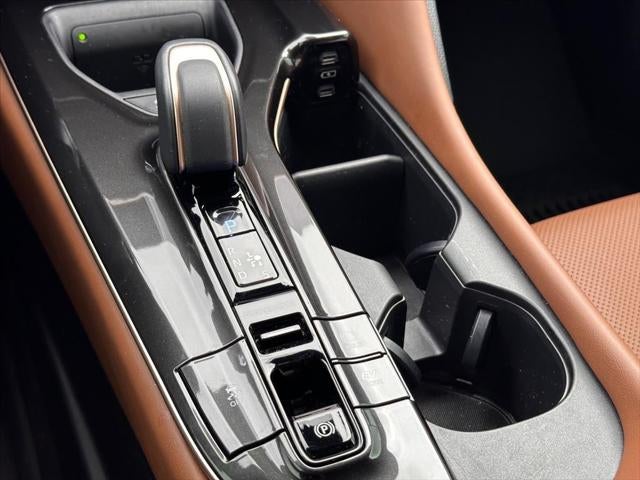 2025 Toyota Crown Signia Limited