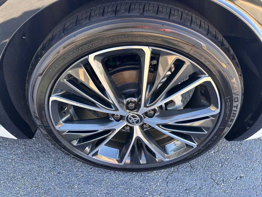 2025 Toyota Prius XLE