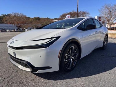 2025 Toyota Prius XLE