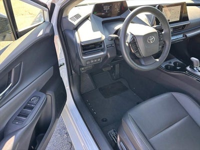 2025 Toyota Prius XLE