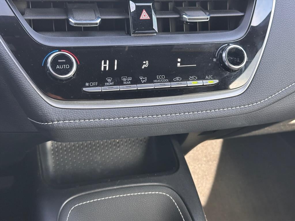 2022 Toyota Corolla Hatchback SE