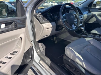 2018 Hyundai SONATA Hybrid Limited