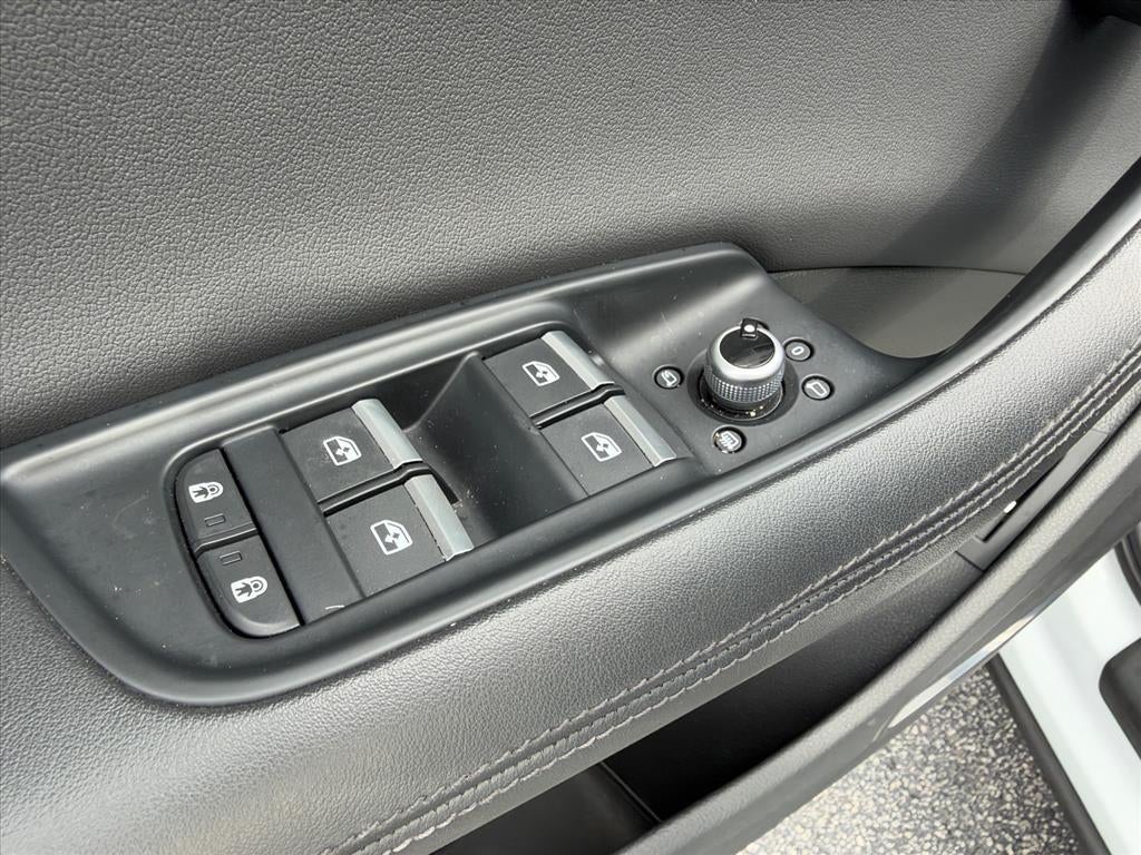 2023 Audi Q7 quattro Premium Plus 45 TFSI