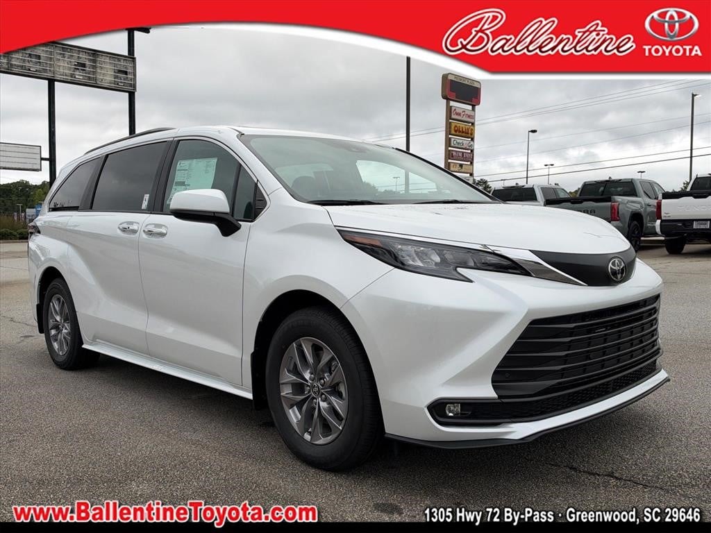 2026 Toyota Sienna XLE