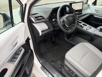 2026 Toyota Sienna XLE