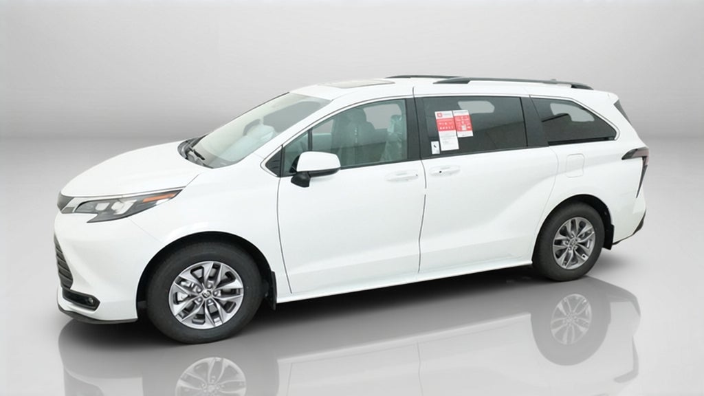 2026 Toyota Sienna XLE
