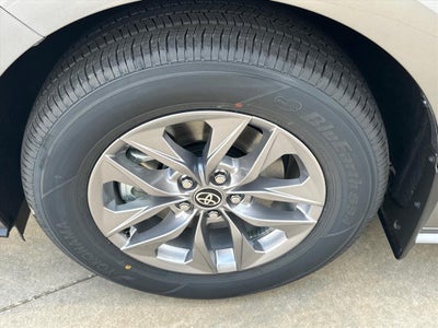 2026 Toyota Sienna XLE 8-Passenger