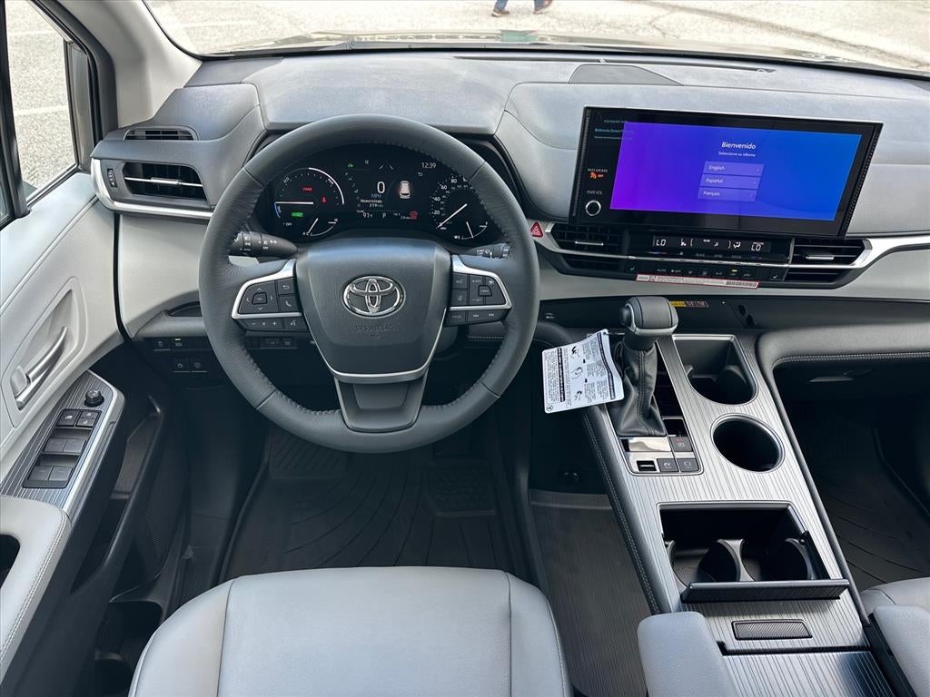 2026 Toyota Sienna XLE 8-Passenger