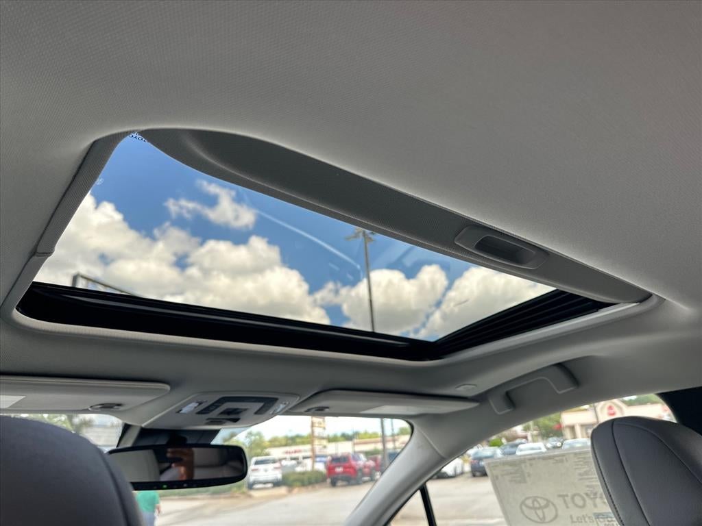 2026 Toyota Sienna XLE 8-Passenger