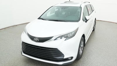 2026 Toyota Sienna XLE