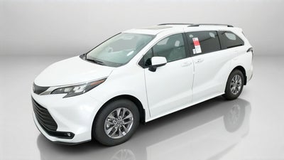 2026 Toyota Sienna XLE