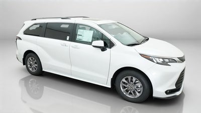 2026 Toyota Sienna XLE