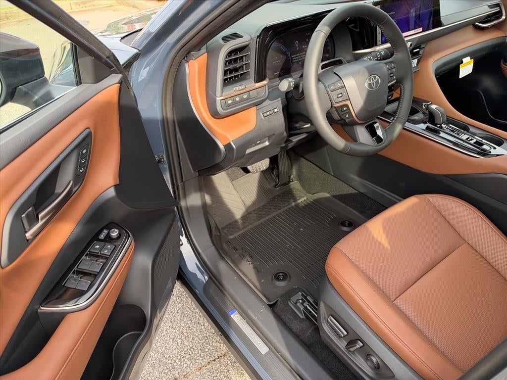 2026 Toyota Toyota Crown Signia Limited
