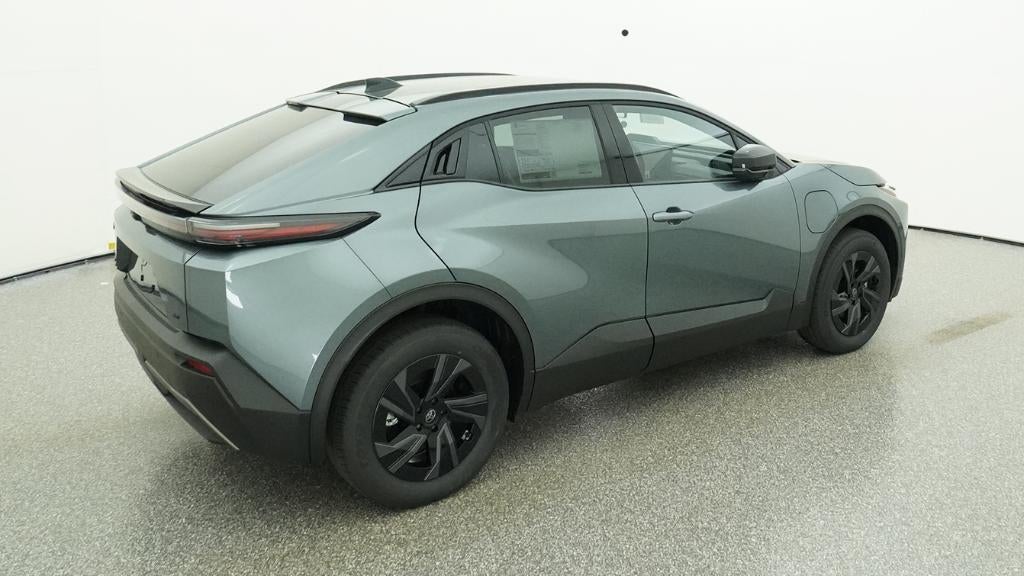 2026 Toyota C-HR SE